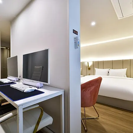 Denbasta Hotel Daeyeon